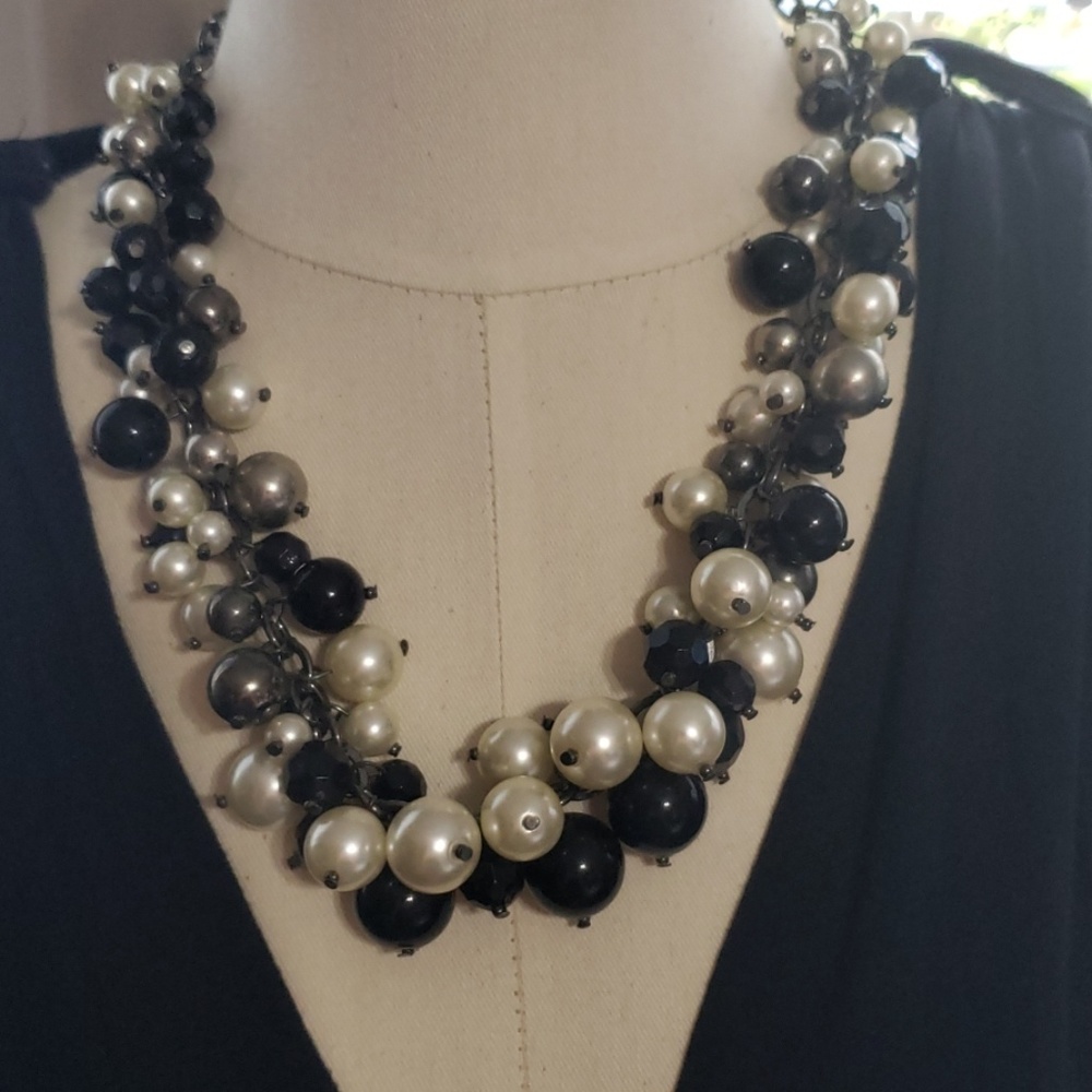Pearl Beaded Necklace 20"